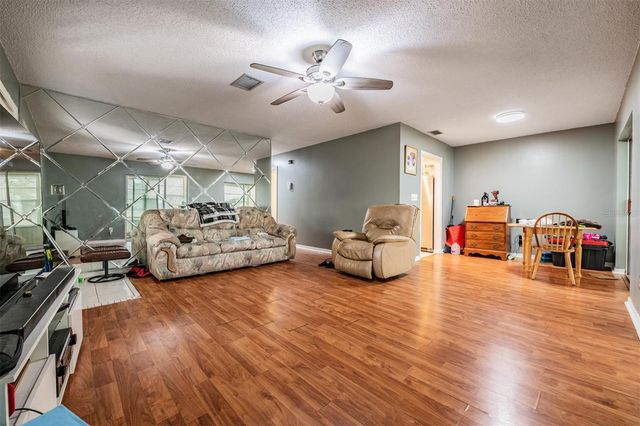 1905 CANTERBURY LANE 17, Sun City Center, FL 33573