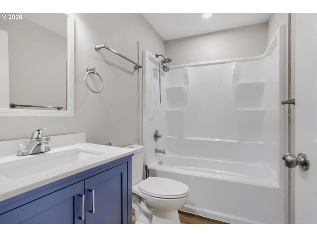 4918 Se 128TH Ave, Portland, OR 97236