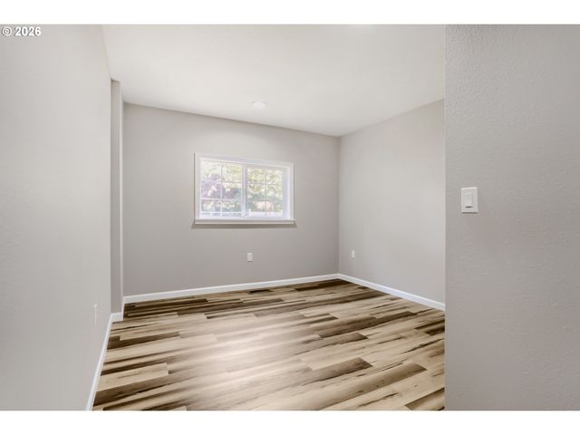 4918 Se 128TH Ave, Portland, OR 97236