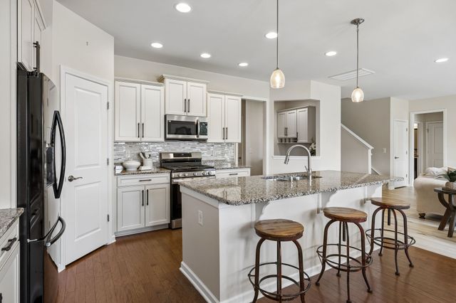 4006 Compass Pointe Ct, Thompsons Station, TN 37179