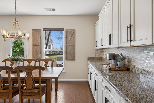 4006 Compass Pointe Ct, Thompsons Station, TN 37179