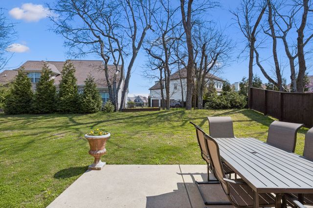 4006 Compass Pointe Ct, Thompsons Station, TN 37179