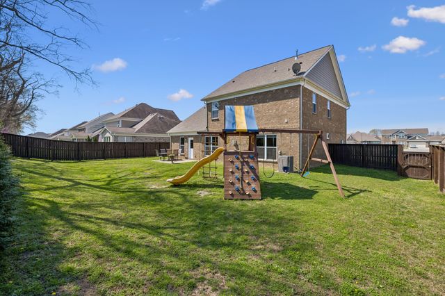 4006 Compass Pointe Ct, Thompsons Station, TN 37179