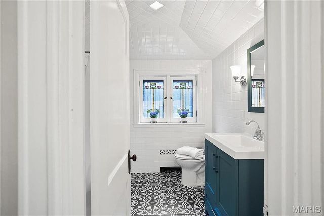 10 Lawn Place, St Louis, MO 63110