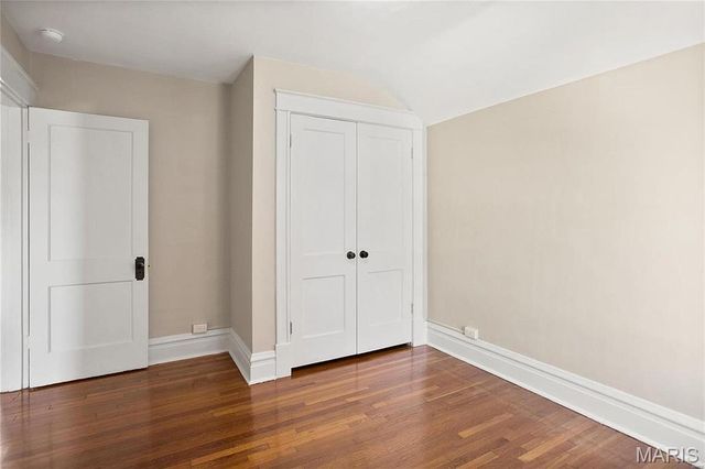 10 Lawn Place, St Louis, MO 63110