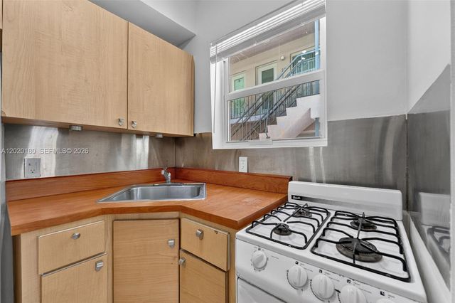 1027 Euclid Ave 8, Miami Beach, FL 33139