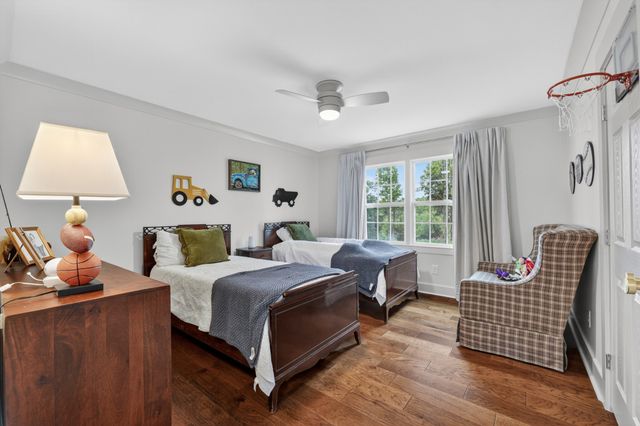 24 Lovers Ln, Fayetteville, TN 37334