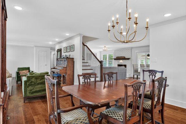 24 Lovers Ln, Fayetteville, TN 37334
