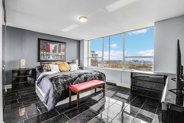 5201 S CORNELL Avenue 27D, Chicago, IL 60615