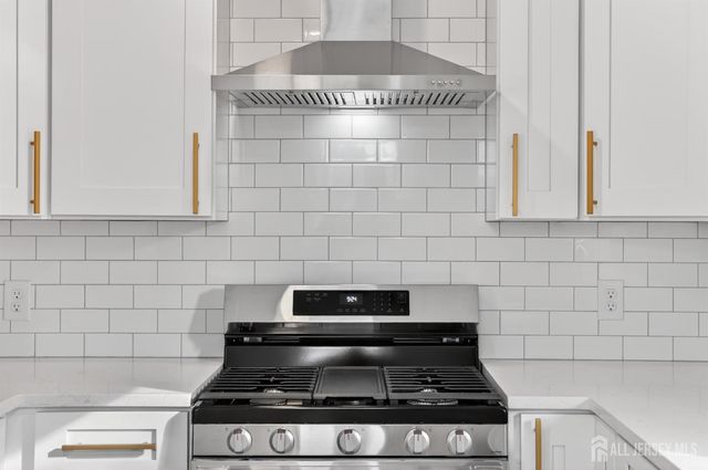 44 Harrison Street, Sayreville, NJ 08872