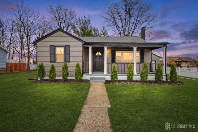 44 Harrison Street, Sayreville, NJ 08872