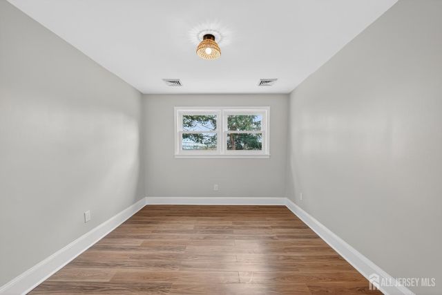 44 Harrison Street, Sayreville, NJ 08872