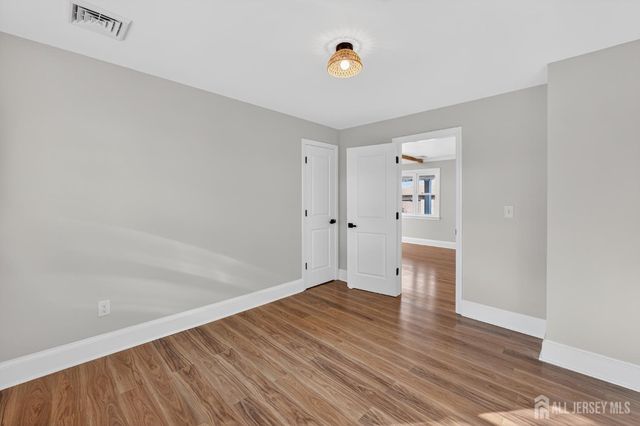 44 Harrison Street, Sayreville, NJ 08872