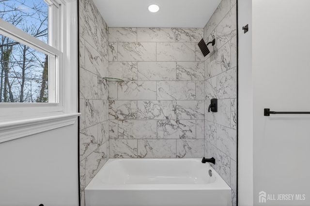 44 Harrison Street, Sayreville, NJ 08872