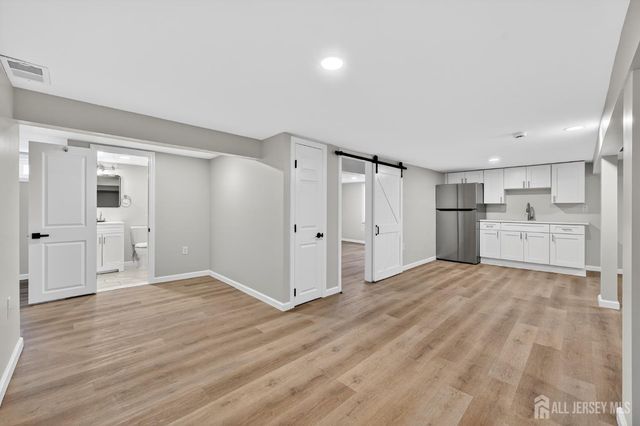 44 Harrison Street, Sayreville, NJ 08872