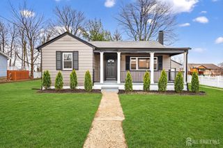 44 Harrison Street, Sayreville, NJ 08872