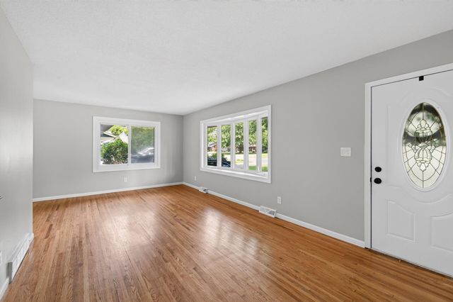 4825 Hodgson Connection, Shoreview, MN 55126