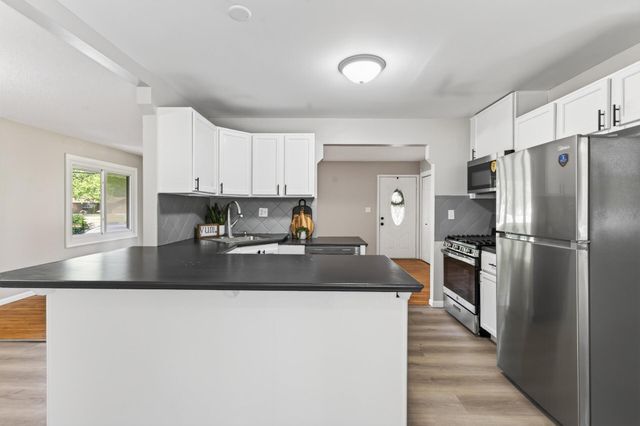 4825 Hodgson Connection, Shoreview, MN 55126