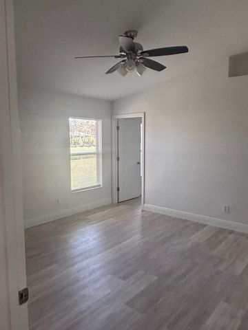 1410 11 th Lane, Vero Beach, FL 32960