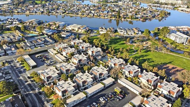 2279 Armada Way, San Mateo, CA 94404