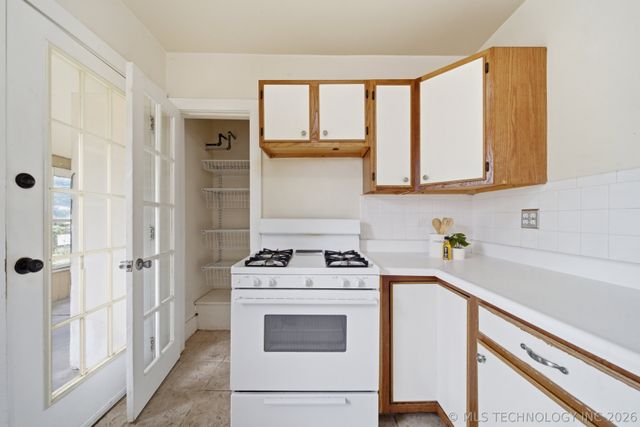 2214 E 12th Place, Tulsa, OK 74104
