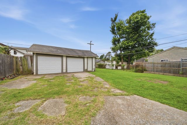 2214 E 12th Place, Tulsa, OK 74104