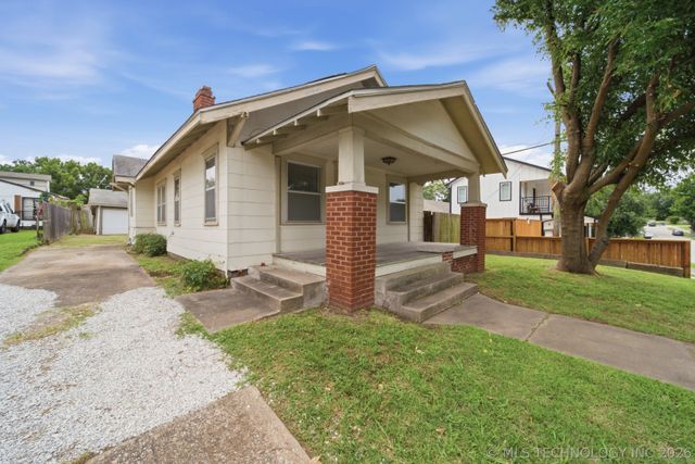 2214 E 12th Place, Tulsa, OK 74104