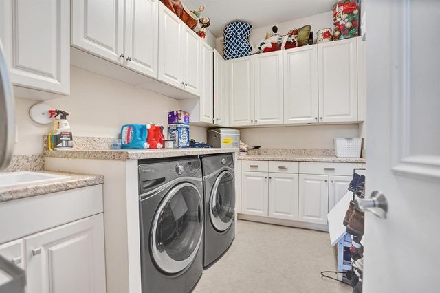 16610 Gateway Bridge Drive, Delray Beach, FL 33446