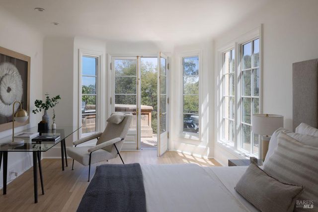 27 Upper Rd, Ross, CA 94957