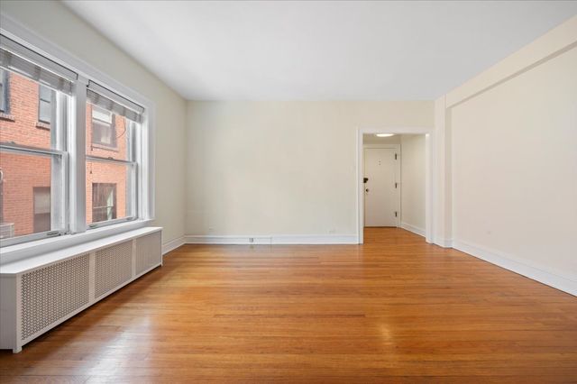 2330 N Lincoln Park W 3C, Chicago, IL 60614