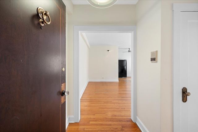 2330 N Lincoln Park W 3C, Chicago, IL 60614