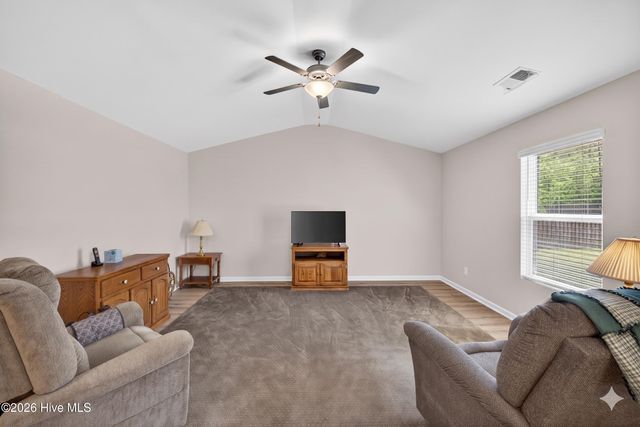 429 Poppleton Drive, Hampstead, NC 28443