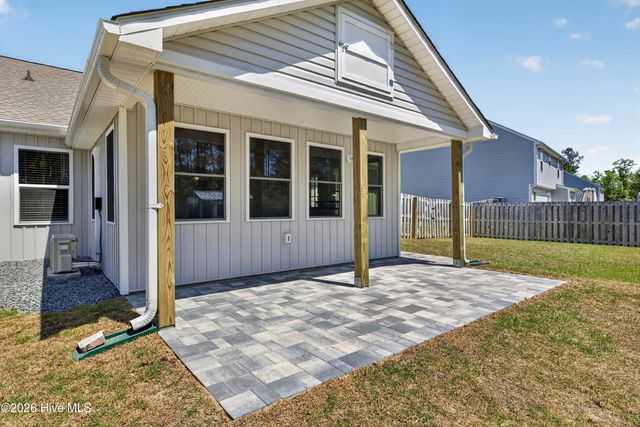 429 Poppleton Drive, Hampstead, NC 28443