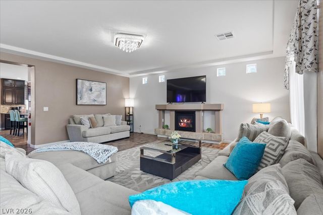 5493 Ledgewood Creek Avenue, Las Vegas, NV 89141