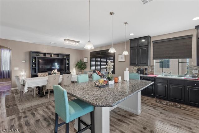 5493 Ledgewood Creek Avenue, Las Vegas, NV 89141