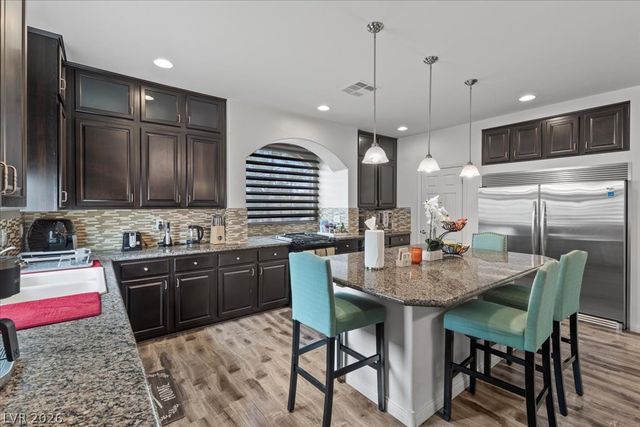 5493 Ledgewood Creek Avenue, Las Vegas, NV 89141