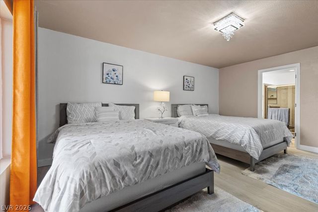 5493 Ledgewood Creek Avenue, Las Vegas, NV 89141