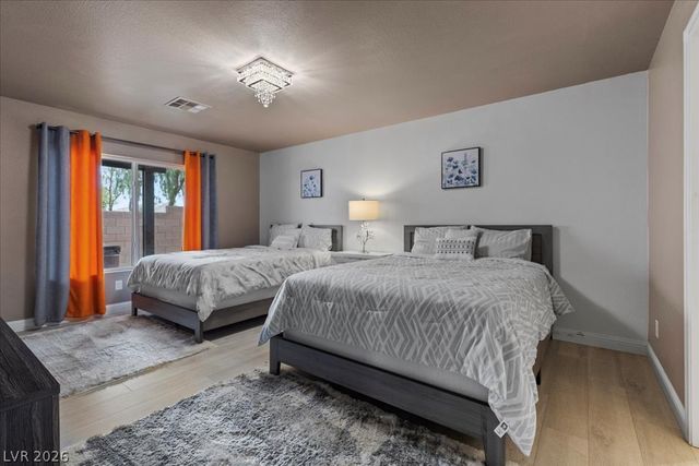 5493 Ledgewood Creek Avenue, Las Vegas, NV 89141