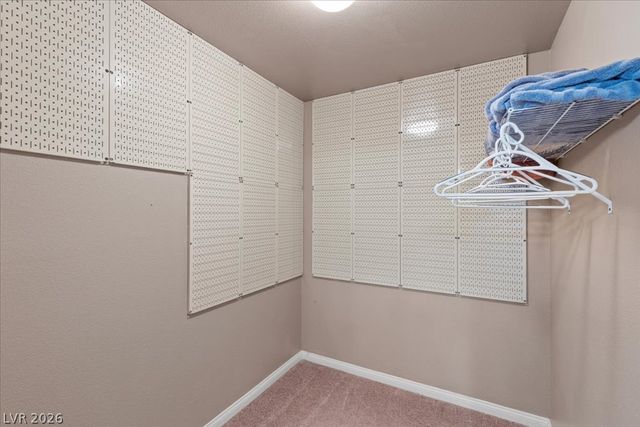 5493 Ledgewood Creek Avenue, Las Vegas, NV 89141