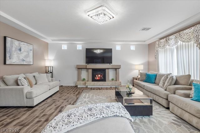 5493 Ledgewood Creek Avenue, Las Vegas, NV 89141