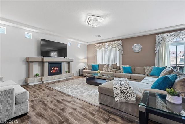 5493 Ledgewood Creek Avenue, Las Vegas, NV 89141