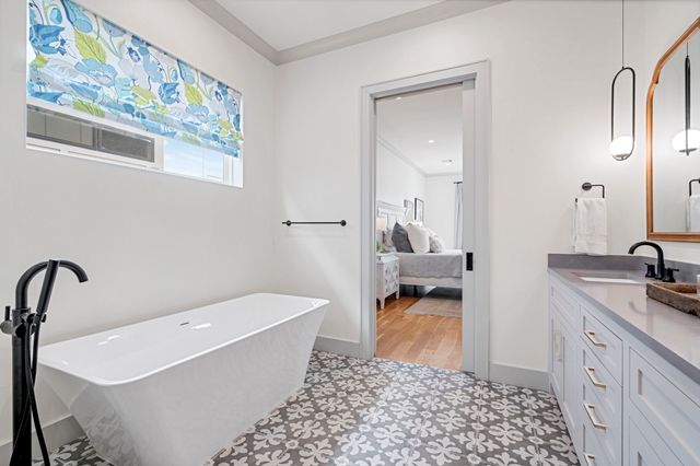 8010 Eagle Trail, Dallas, TX 75238