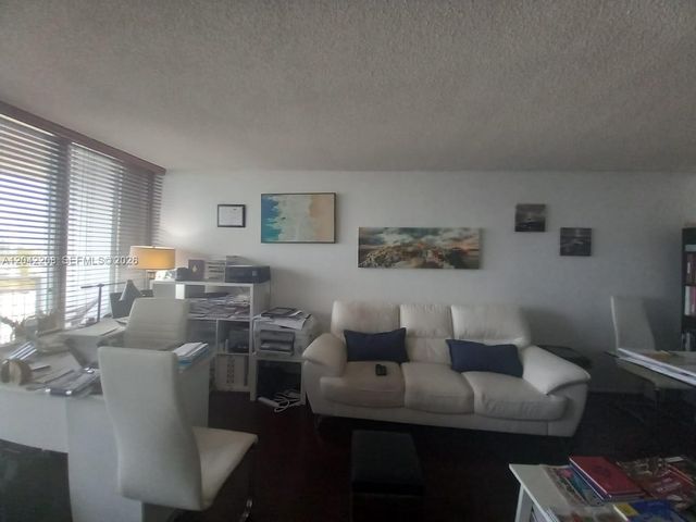 18021 Biscayne Boulevard 1101, Aventura, FL 33160