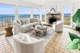 102 Rio Del Mar Boulevard, Aptos, CA 95003