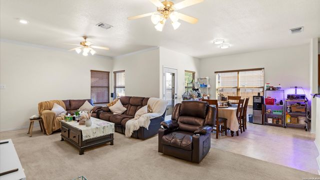 9914 Meadow Lark, Converse, TX 78109