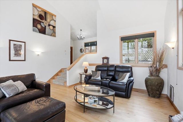 N6802 Shorewood Hills Road, Lake Mills, WI 53551