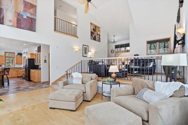 N6802 Shorewood Hills Road, Lake Mills, WI 53551