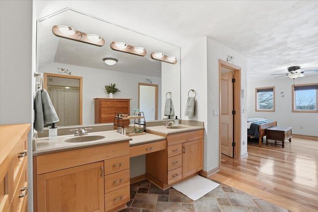 N6802 Shorewood Hills Road, Lake Mills, WI 53551