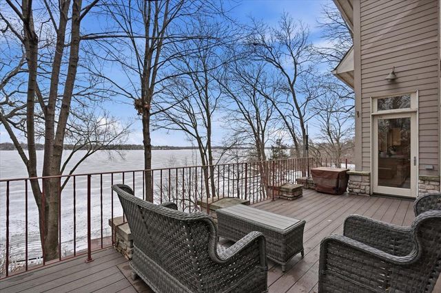 N6802 Shorewood Hills Road, Lake Mills, WI 53551