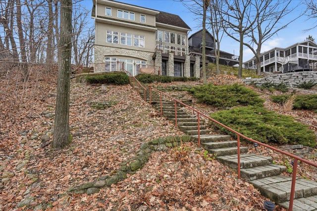 N6802 Shorewood Hills Road, Lake Mills, WI 53551